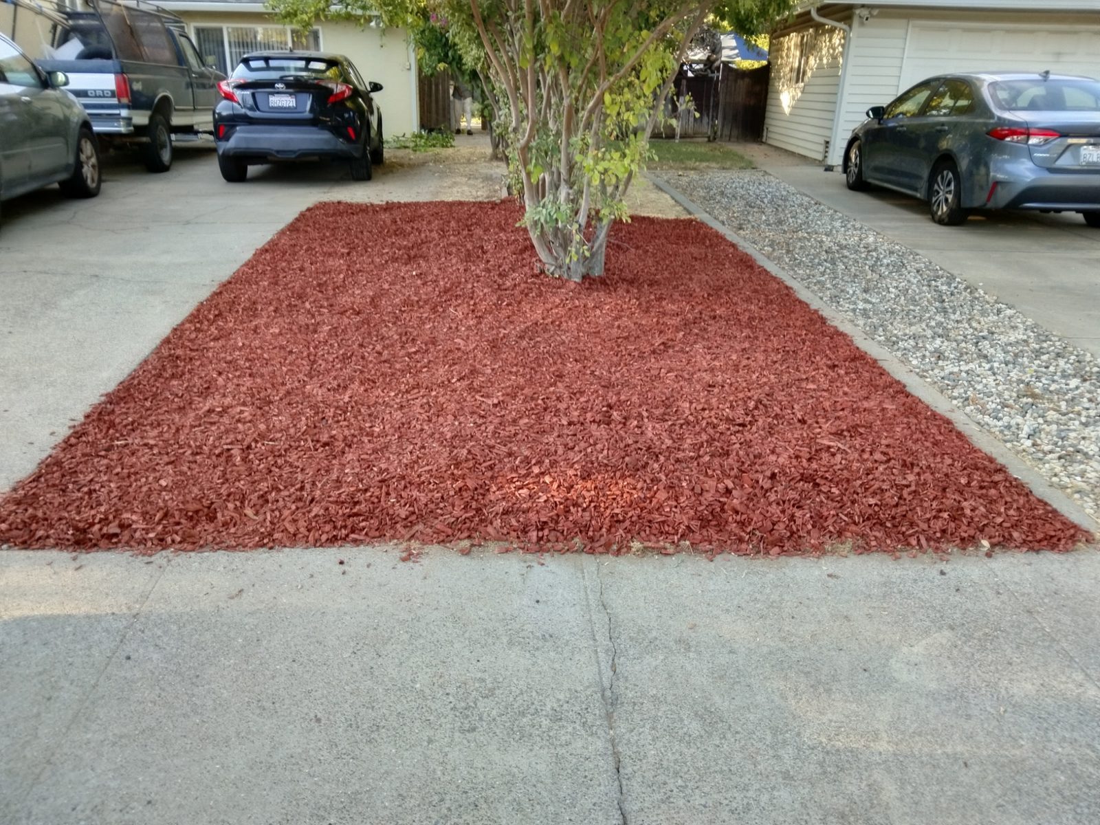 Driveway and curbside pressure washing in Greater Sacramento, CA